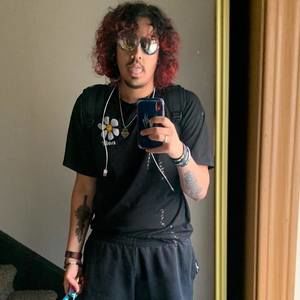 Meet your Posher, Dustin